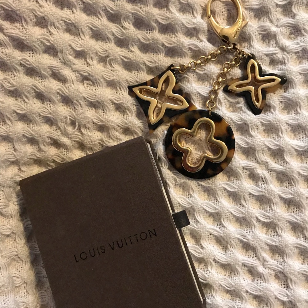 💞💖💯 like NEW Authentic LV Insolence Charm💞💖 - Picture 2 of 4